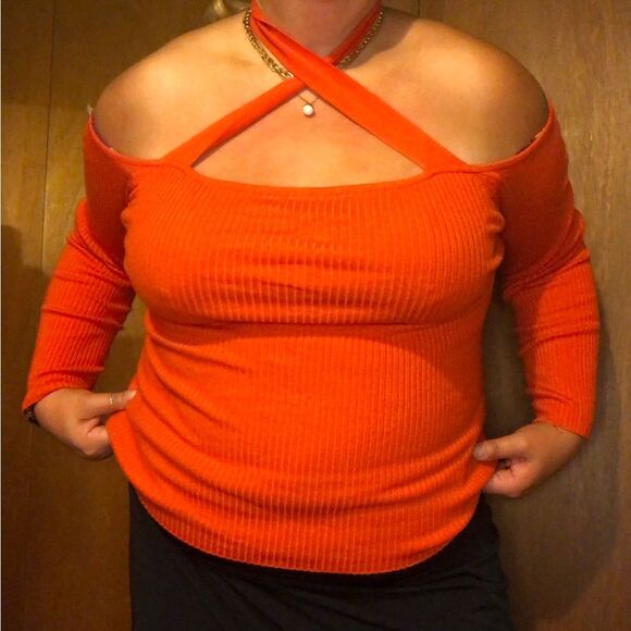 Fashion to Figure Daphne Cross Neck Off-the-Shoulder Sweater 2X - Picture 2 of 7